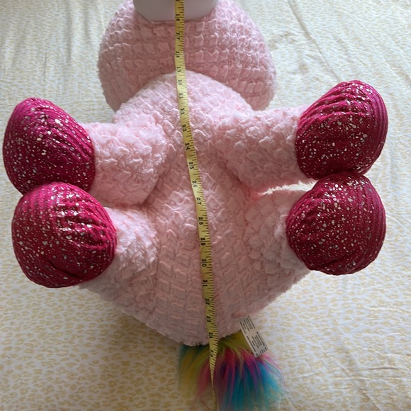 HUGE UNICORN 🦄 PINK& 🌈 RAINBOW TOYS “R”US 32x20 SQUISHY STUFFED ANIMAL - Picture 7 of 11